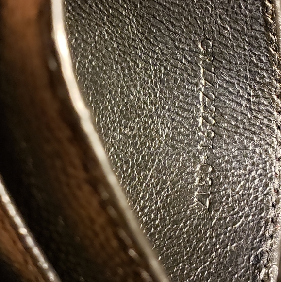 SOLD Verified Authentic Saint Laurent Card Case - Picture 9 of 16